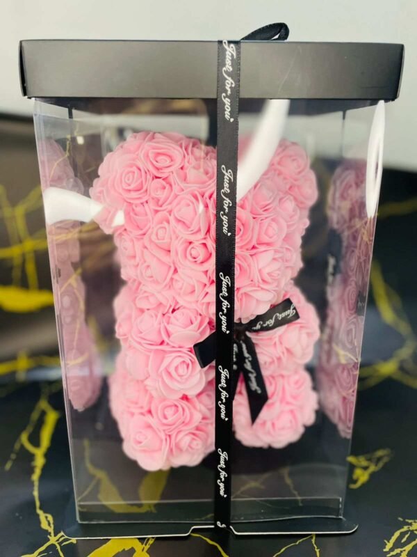 OSO DE ROSAS