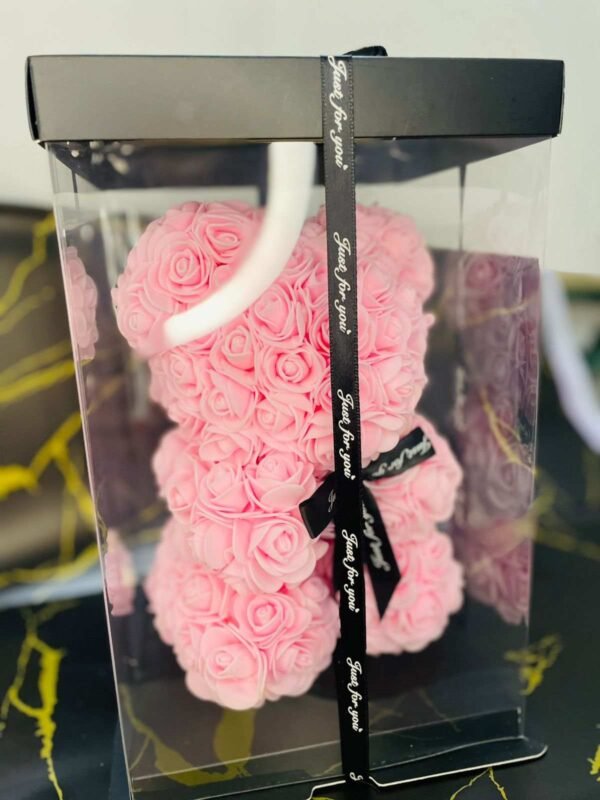 OSO DE ROSAS